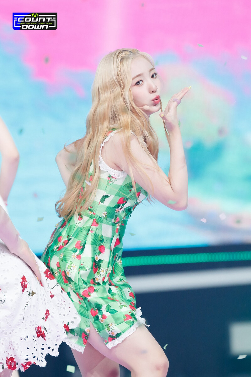 220630 Kep1er 'Up!' at M Countdown documents 4