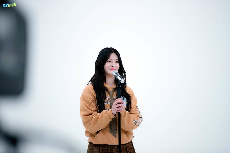 230214 MBC Naver Post - STAYC at Weekly Idol documents 23