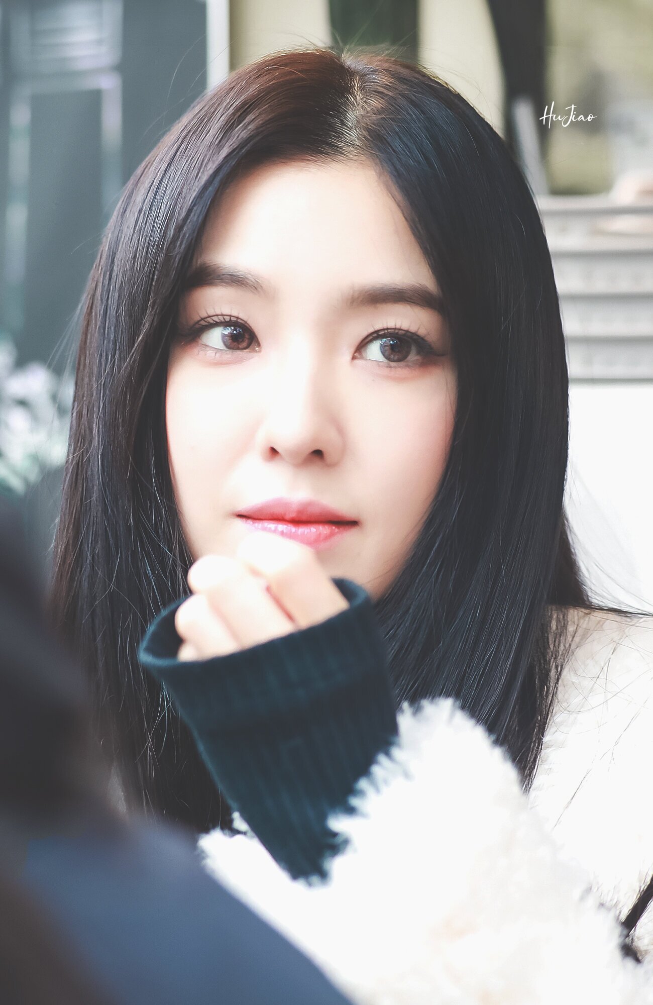 231117 Red Velvet Irene - Music Bank Commute | kpopping