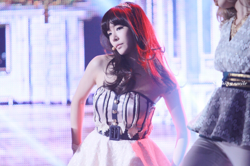 111201 Girls' Generation Tiffany documents 4