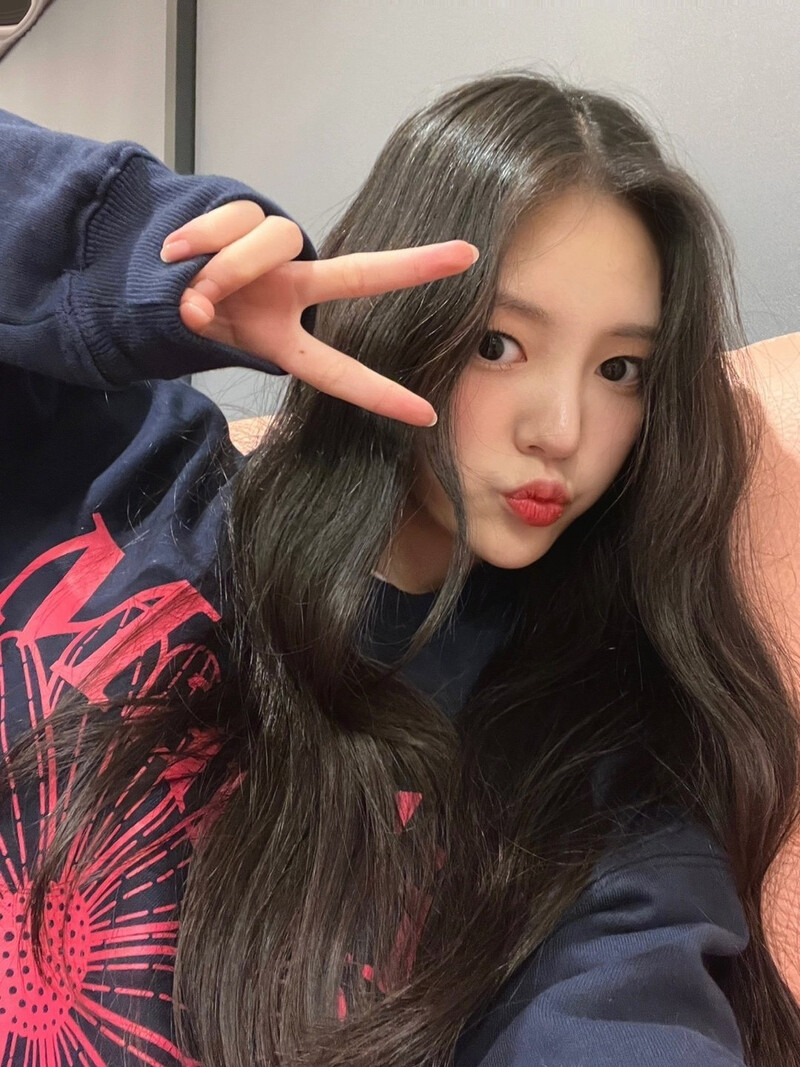 221002 - SEO YUNJU Twitter Update documents 1