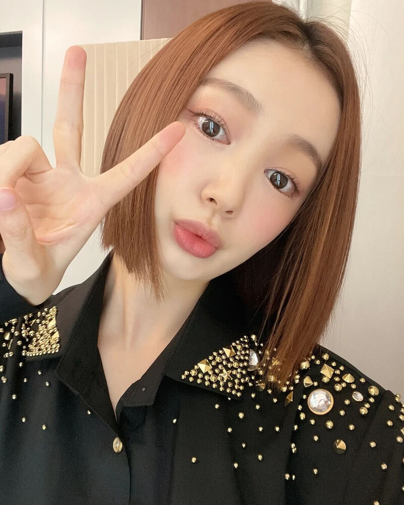 221003 SECRET NUMBER Instagram Update - Léa documents 1