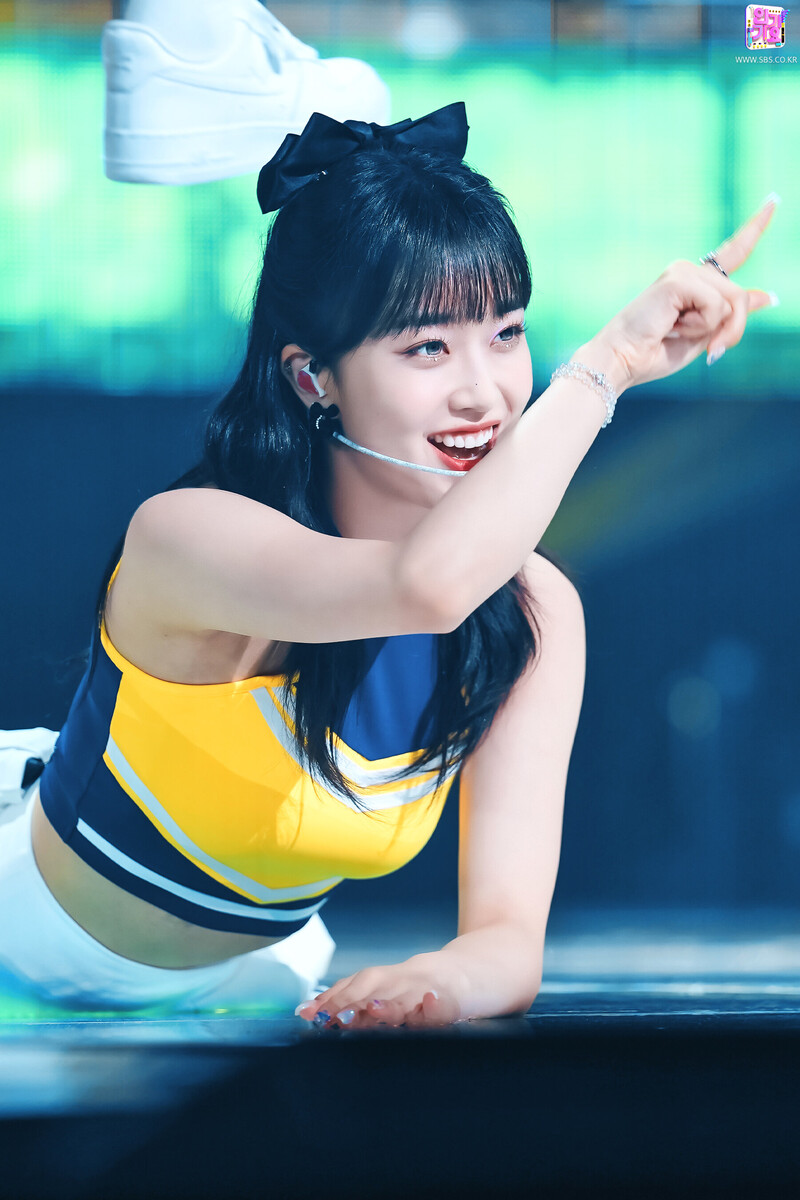 210926 STAYC - 'STEREOTYPE' at Inkigayo documents 11