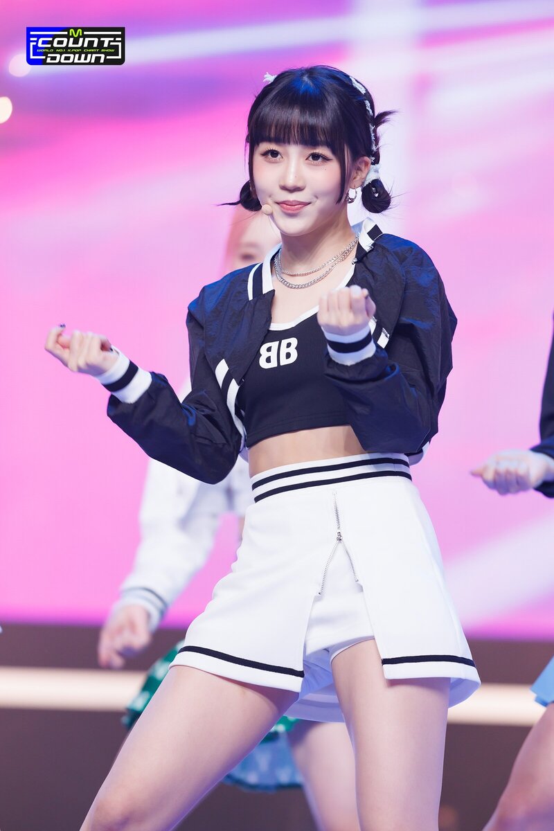 230413 Kep1er Hikaru - 'Giddy' & 'Back to the City' at M COUNTDOWN documents 2