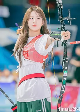 240916 WOOAH Wooyeon - 2024 Idol Star Athletics Championships - ISAC Archery behind