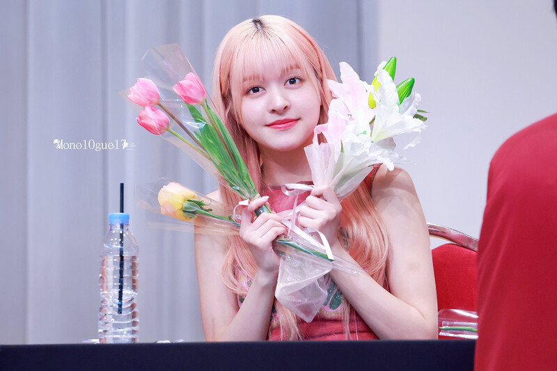 230401 NMIXX Lily - Soundwave Fansign documents 1