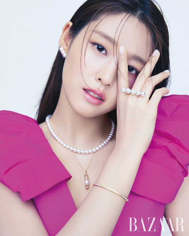 Seolhyun for Harper's Bazaar Korea x TASAKI February Issue 2023 documents 2