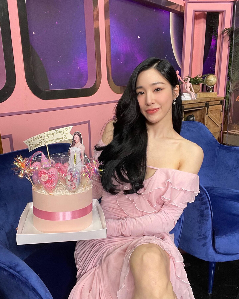 210804 Tiffany Young Instagram Update documents 1