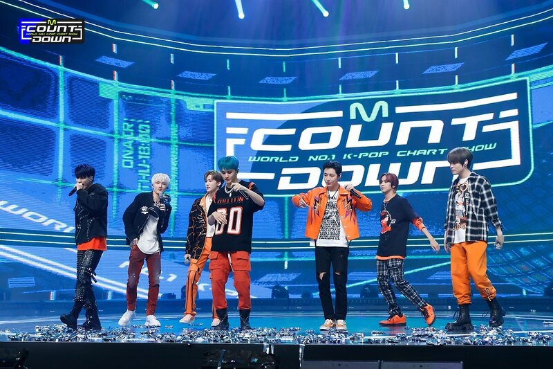 220407 NCT DREAM- 'GLITCH MODE' at M COUNTDOWN documents 16