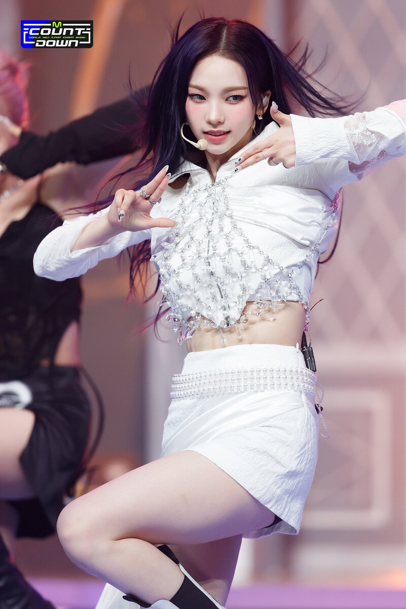 220714 aespa - 'Girls' at M Countdown documents 3