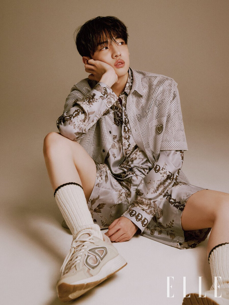 DKZ JAECHAN for ELLE Korea May Issue 2022 documents 2