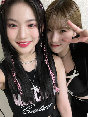 220622 Kep1er Twitter Update - Chaehyun & STAYC Isa