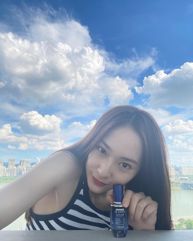 210718 Krystal Instagram Update documents 4