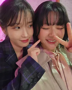 241226 - JEONGYEON Instagram Update with IU