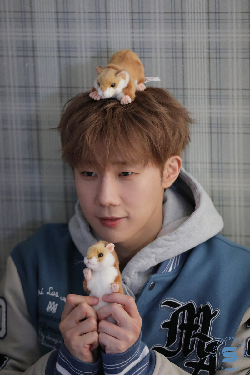 240125 - Sungkyu Official Fan Club Behind Photos documents 7