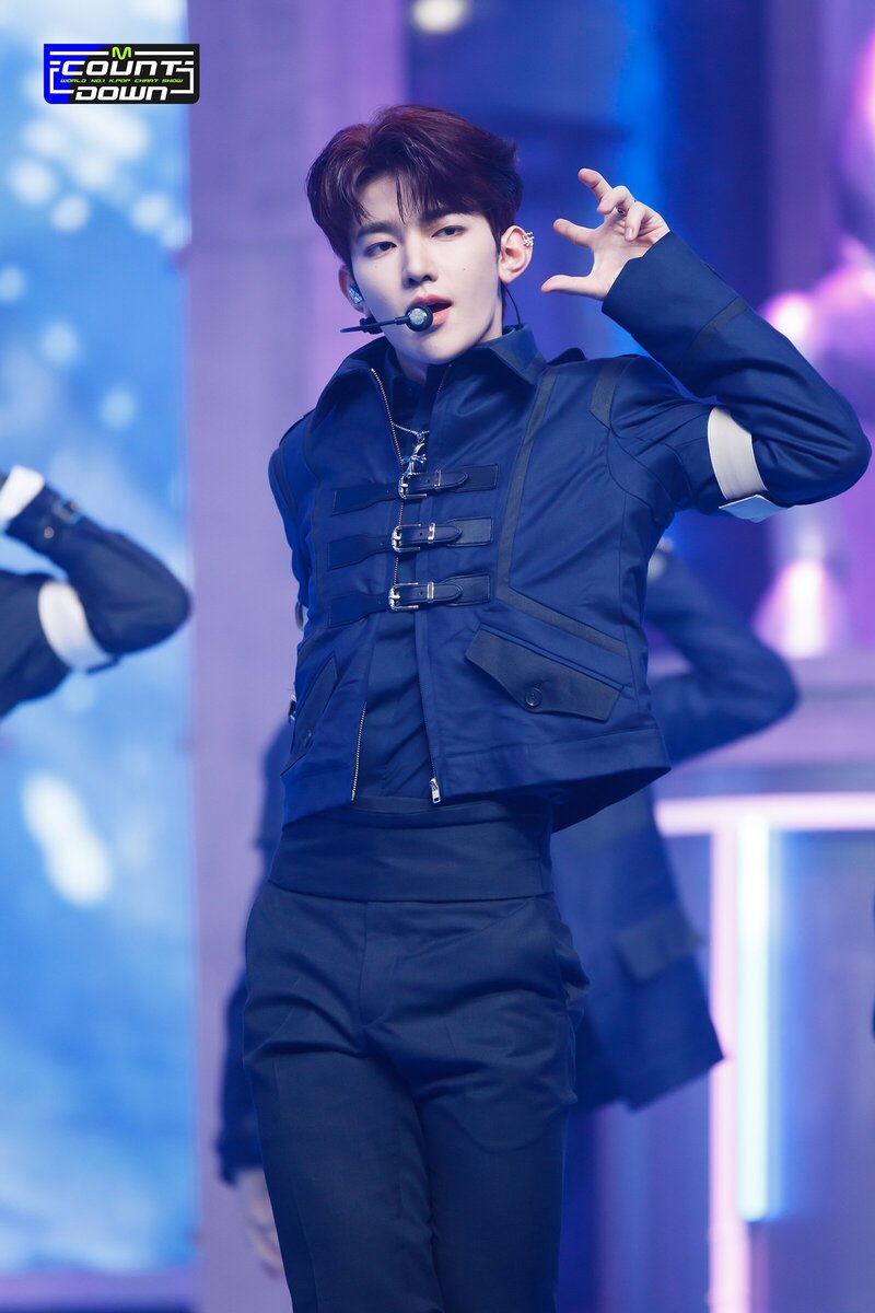 231109 ZEROBASEONE Zhang Hao - "Crush" and "Melting Point" at M Countdown documents 8
