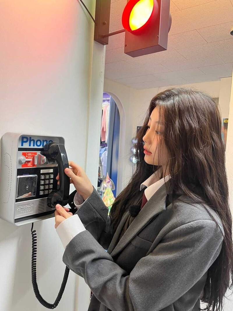 240211 ILLIT_twt Update - Wonhee documents 2