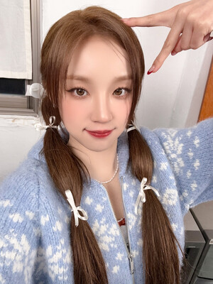 250109 - (G)I-DLE Twitter Update with YUQI