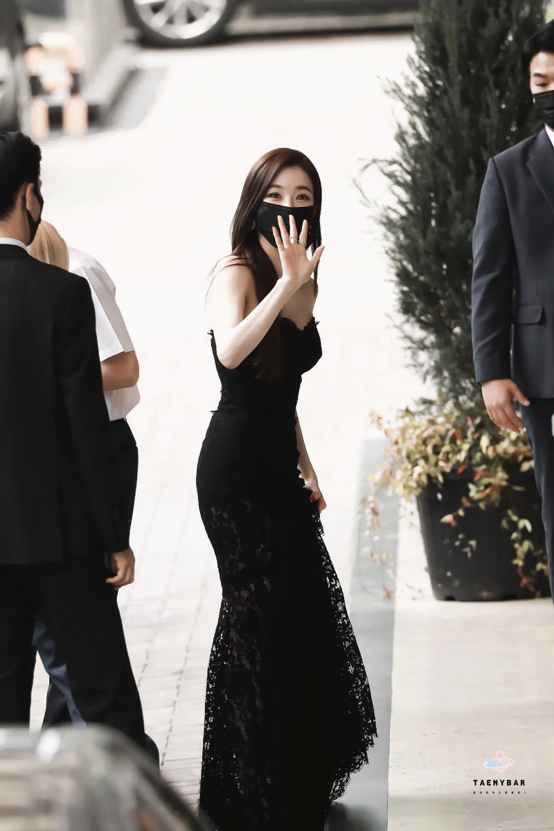 210520 Tiffany Young at Korean Popular Culture and Arts Awards documents 15