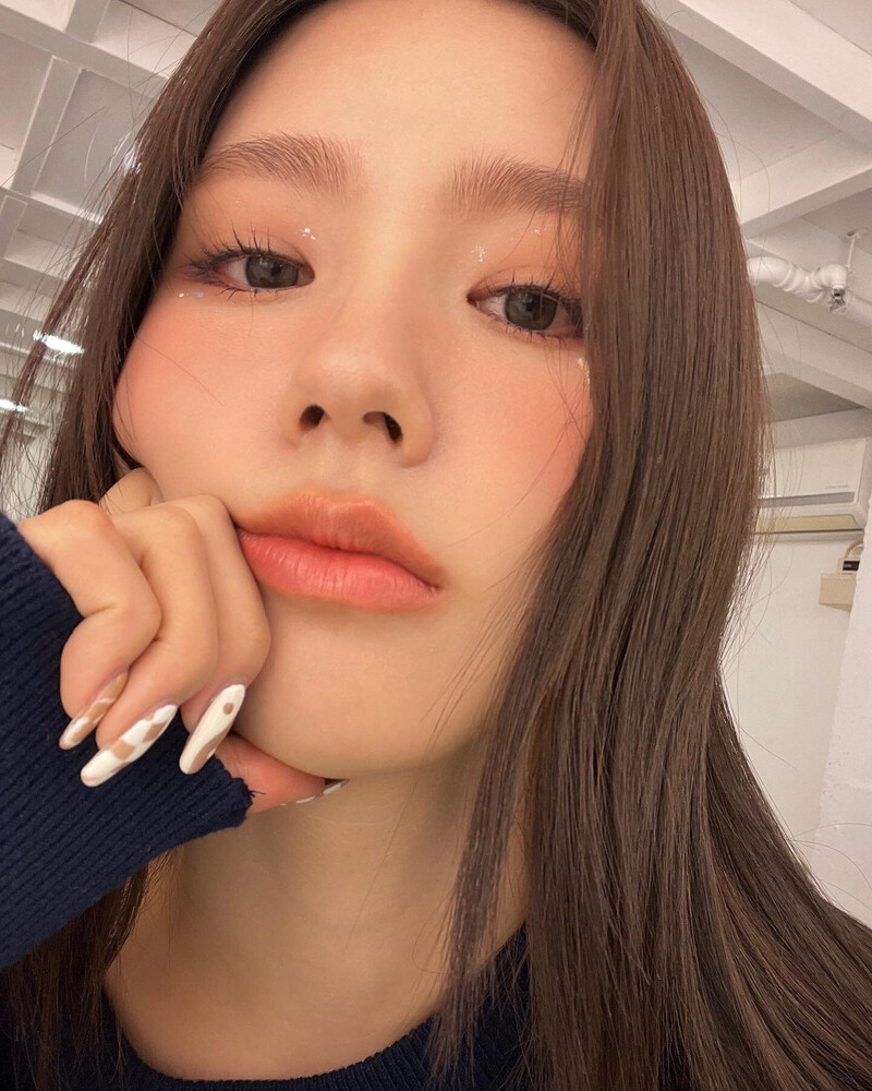 220207 (G)I-DLE Miyeon Instagram Update documents 7