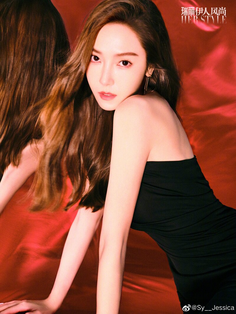 Jessica Her Style China 3/2023 Magazine Photoshoot documents 4