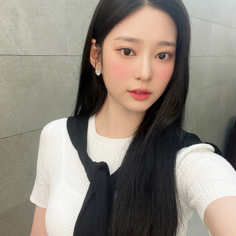 220625 Kim Minju Twitter Update documents 1