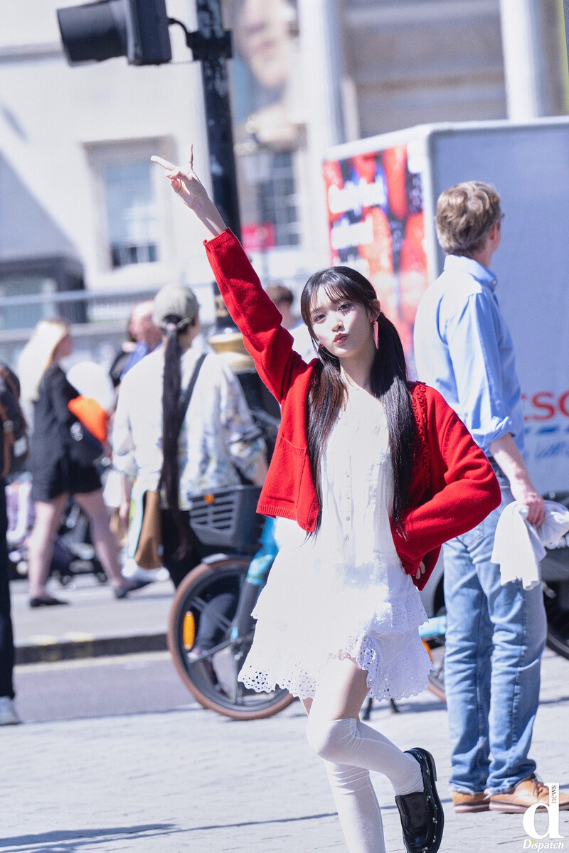 IVE's Gaeul & Leeseo - [NAVER X DISPATCH] Dicon Photoshoot in London documents 9