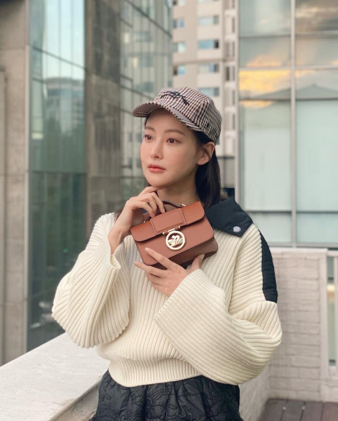 220927 Oh Yeon-seo Instagram Update | kpopping
