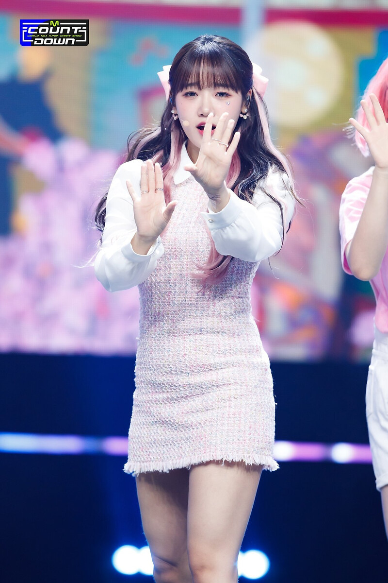 220428 Yoojung - Special Stage at M Countdown documents 5