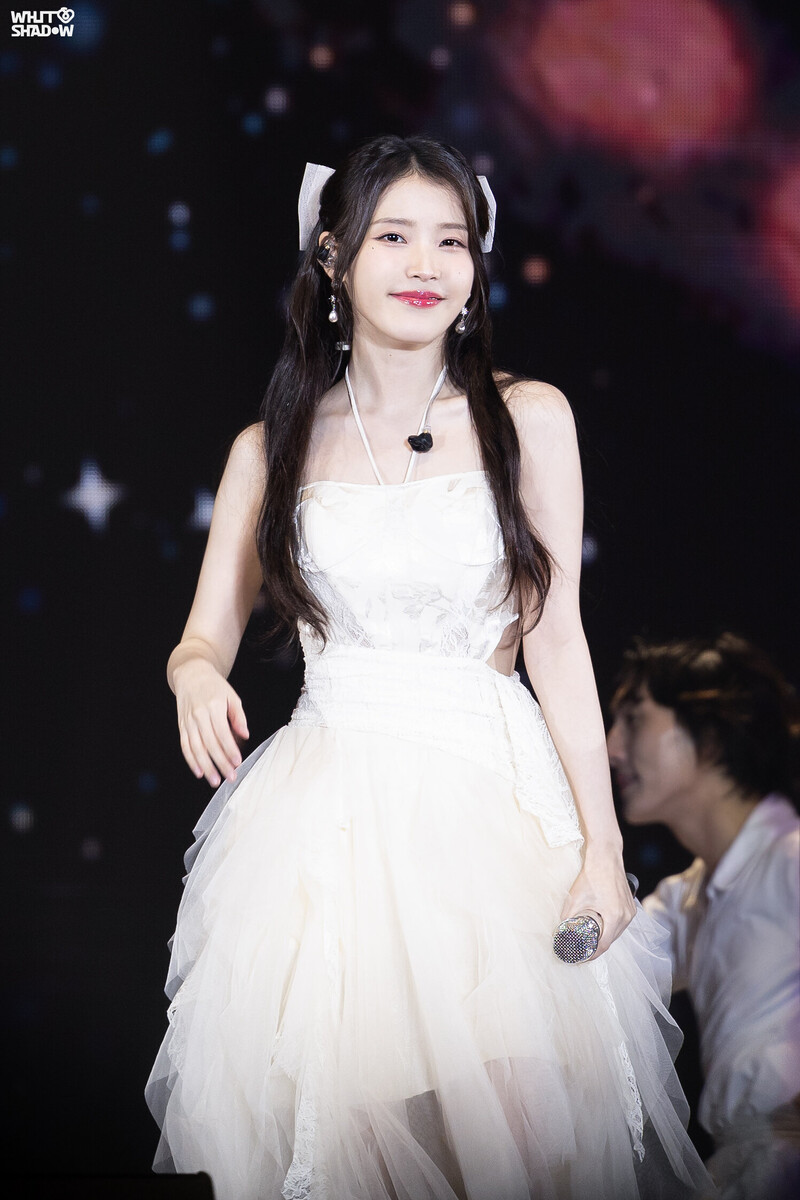 240630 IU - ‘H.E.R.’ World Tour in Bangkok Day 2 documents 5