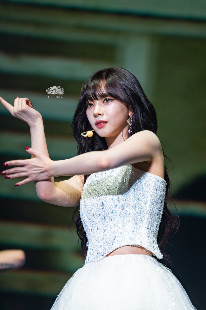 240922 aespa Karina - ‘SYNK : Parallel Line’ Tour in Macau Day 2 documents 4