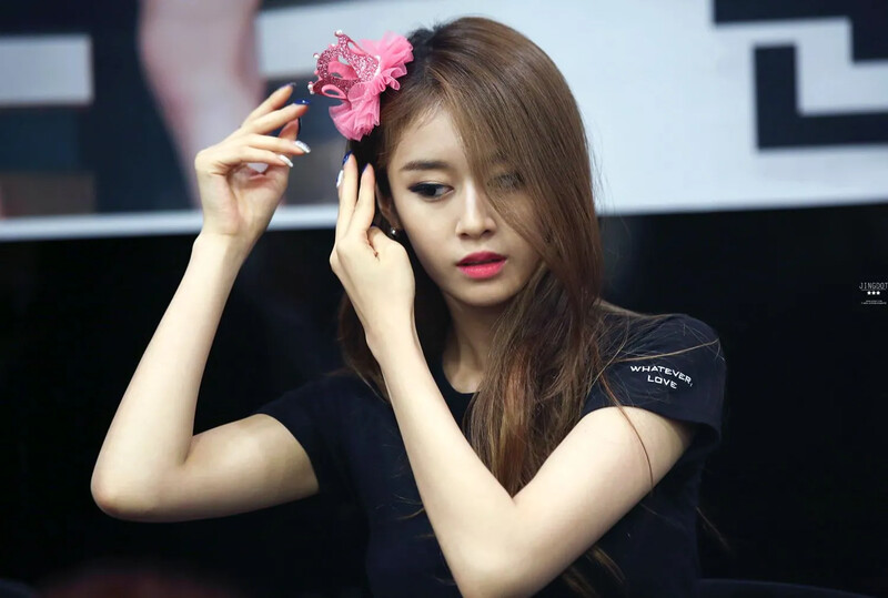 Jiyeon1051.jpg