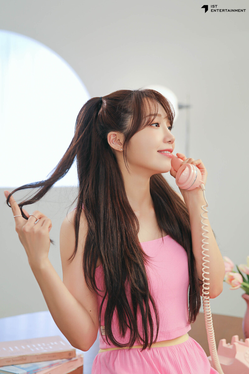 230612 IST Naver post- EUNJI 'Nareun Lookbook'  behind documents 7