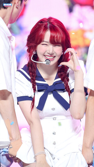 240911 Yerin - 'Wavy' at Show Champion