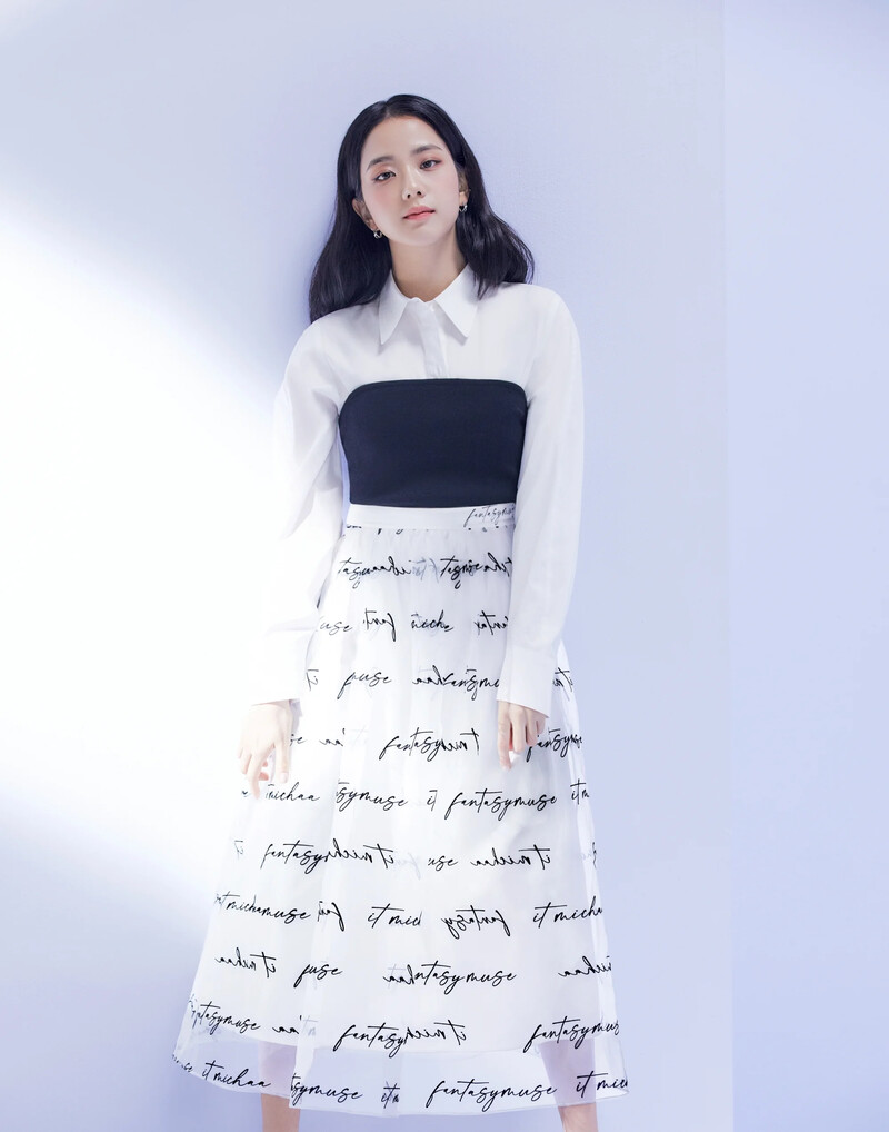 BLACKPINK Jisoo for 'it MICHAA' 2021 Spring Campaign documents 4