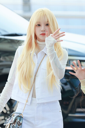 240412 Yuqi - Incheon International Airport