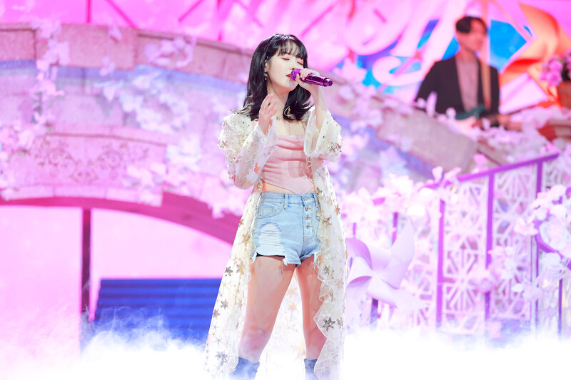 211204 IU at 2021 Melon Music Awards documents 7