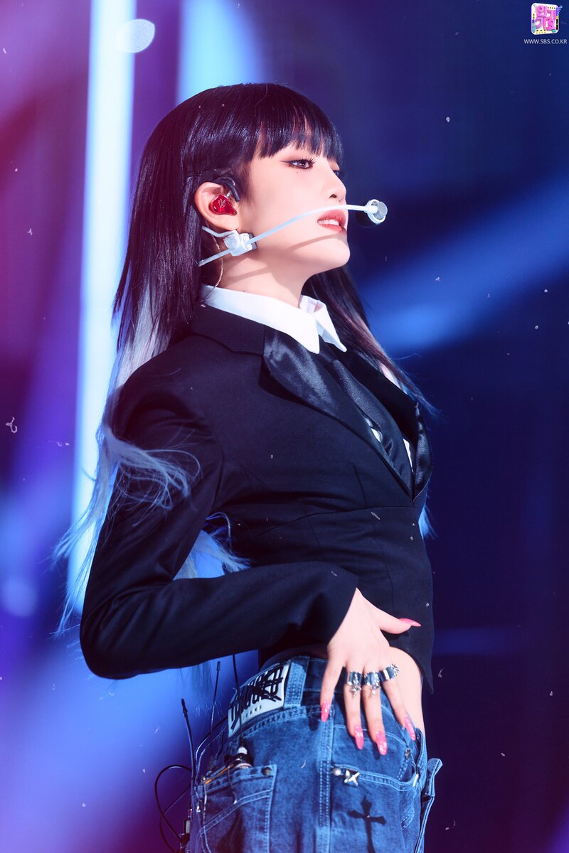 220327 (G)I-DLE Minnie - 'TOMBOY' at Inkigayo documents 12