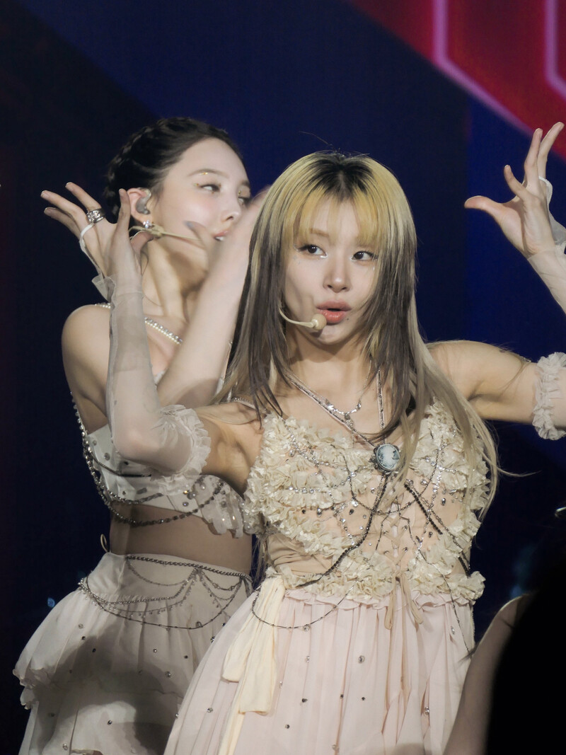 230706 TWICE Chaeyoung - ‘READY TO BE’ World Tour in New York documents 1