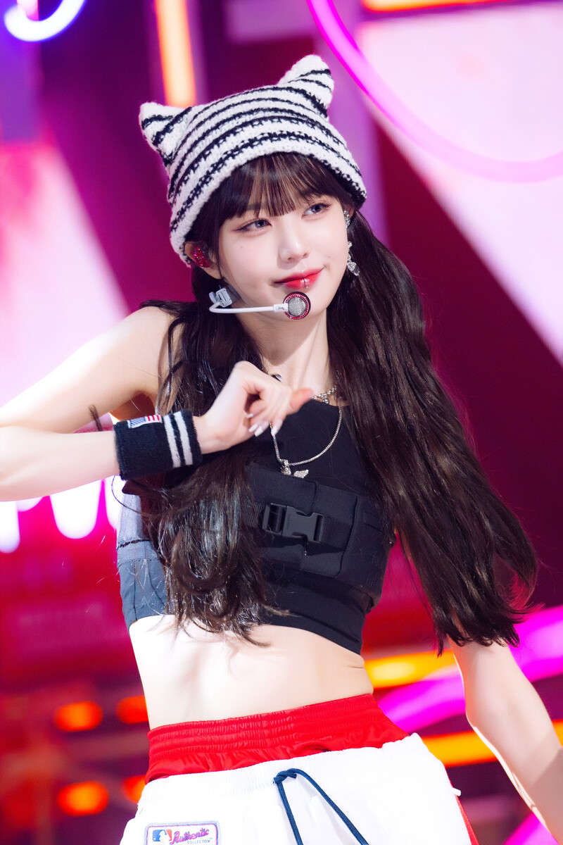 231015 IVE's Wonyoung - 'Off The Record' + 'Baddie' at SBS INKIGAYO documents 7