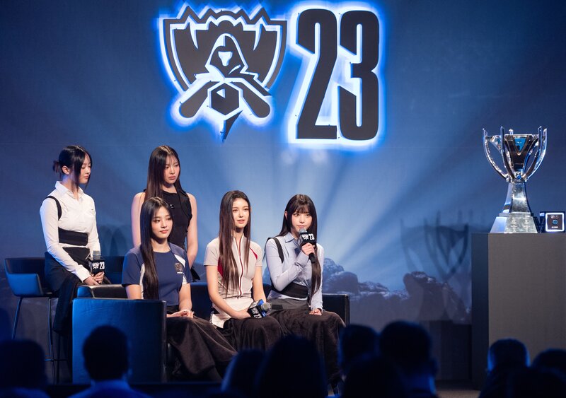 231115 New Jeans at  2023 League of Legends World Championship Final Media Day documents 7