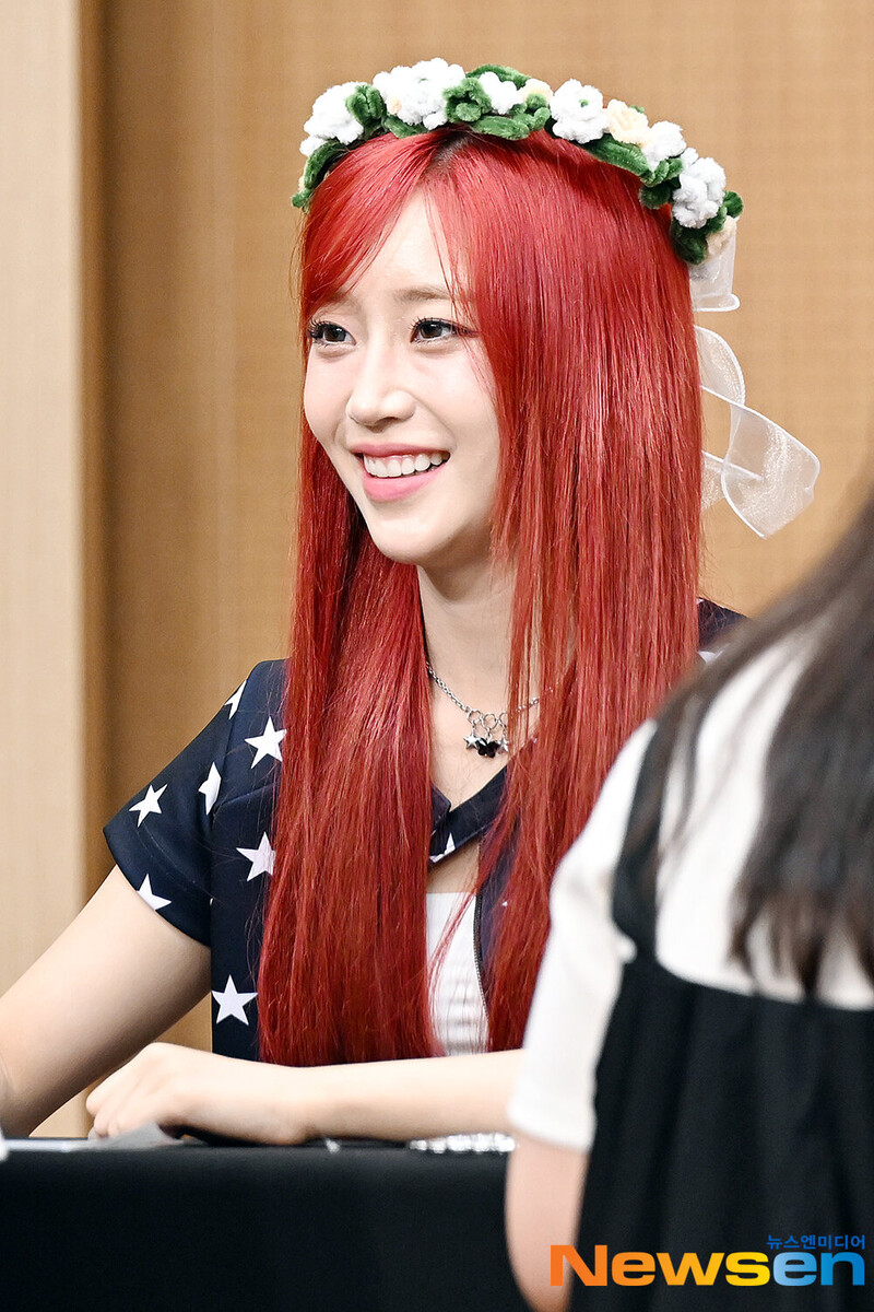 240705 STAYC Sumin - Mini Record Fansign Event documents 1