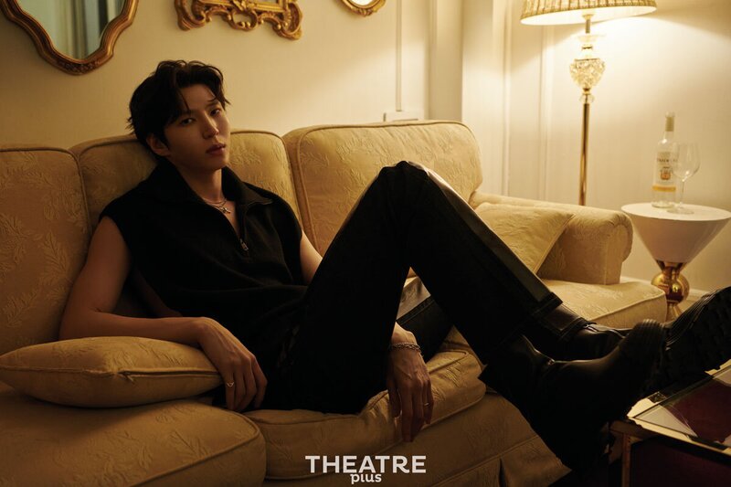VIXX LEO for THEATRE+ Magazine Korea October Issue 2022 documents 4