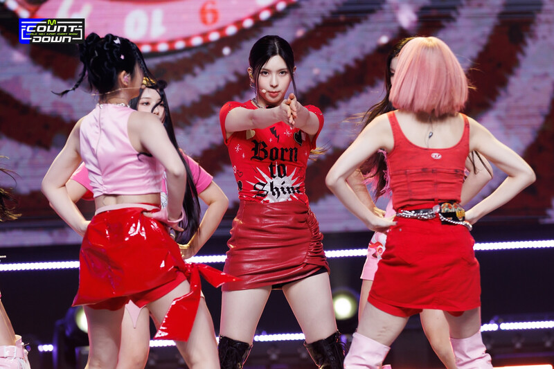 221006 NMIXX Bae - 'DICE' at M COUNTDOWN documents 4