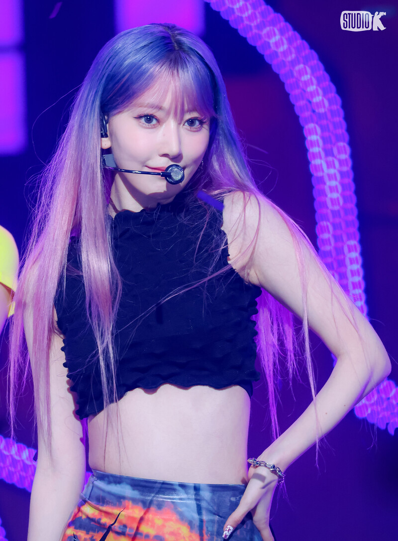 240830 LE SSERAFIM Sakura - 'CRAZY' at Music Bank documents 2