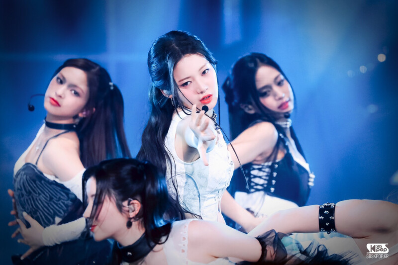 240407 BABYMONSTER Rora - ‘SHEESH’ at Inkigayo documents 2