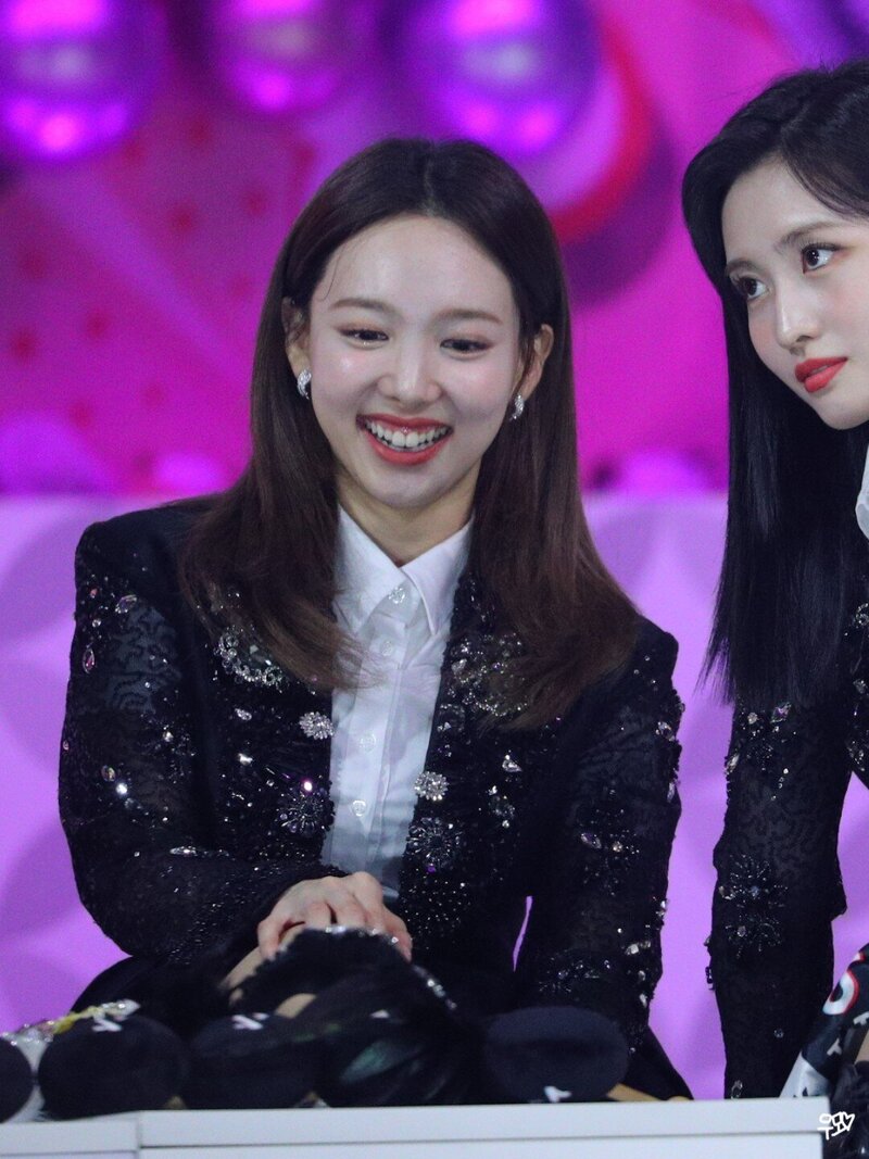 200104 TWICE Nayeon - 34th Golden Disc Awards Day 1 documents 2
