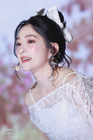 241215 IRENE - Flower at Show! Music Core