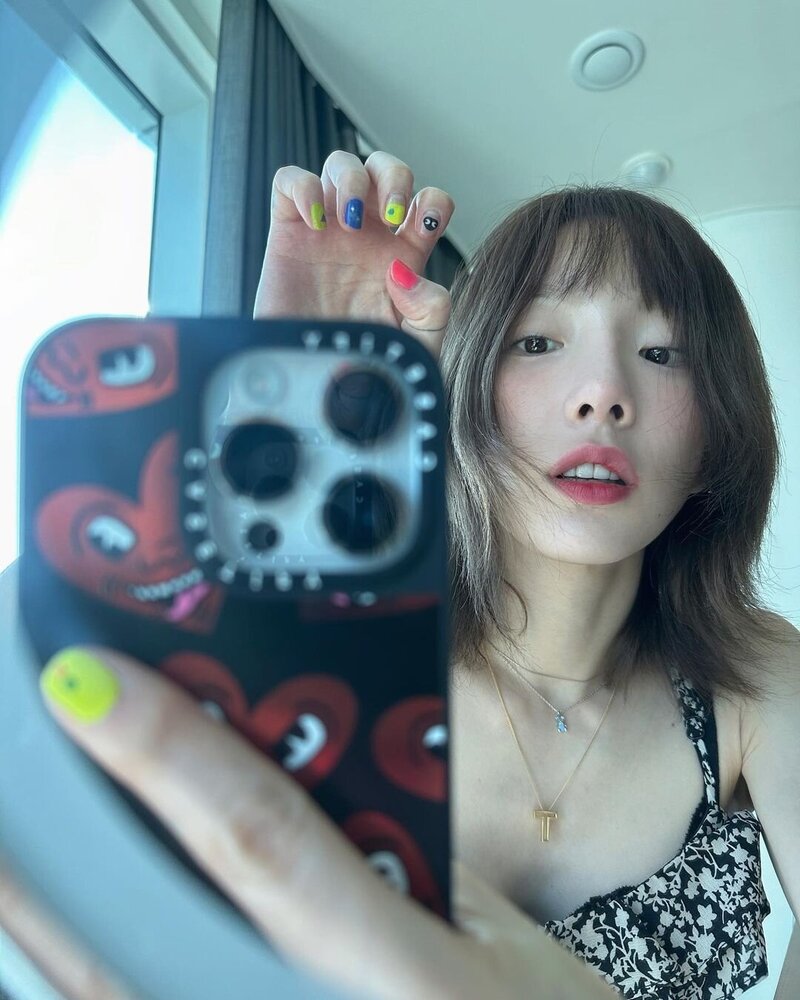 221201 SNSD Taeyeon Instagram Update documents 1