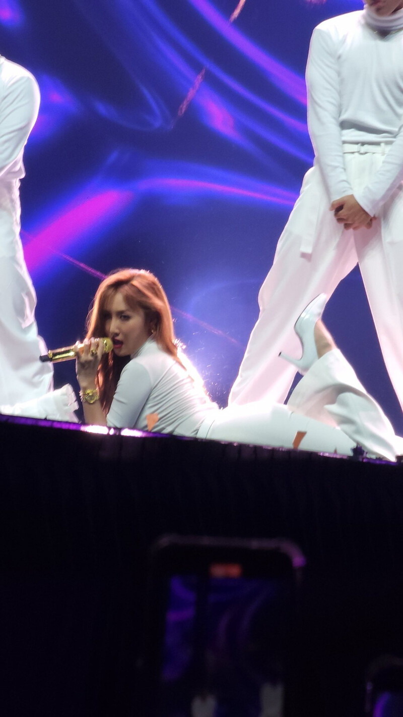 231110 HWASA at Korea Spotlight in Dubai documents 6